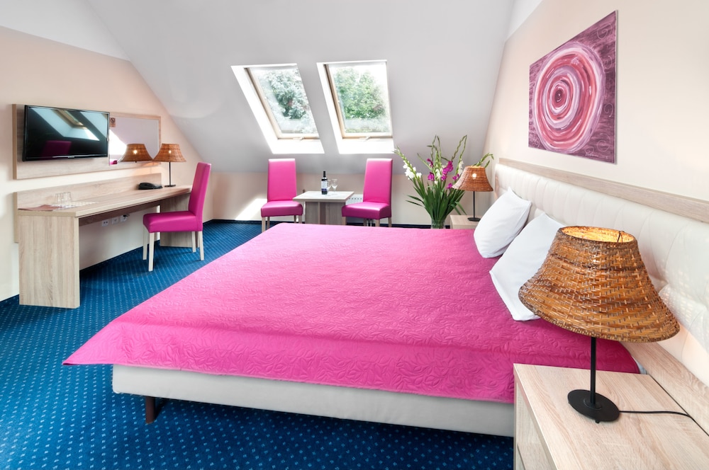 Petrus Hotel — Hotel rooms in Krakow, Lesser Poland