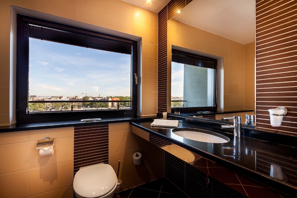 Qubus Hotel Krakow — Hotel rooms in Krakow, Lesser Poland