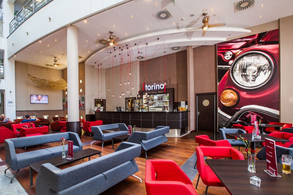 Qubus Hotel Krakow — Restaurant & bars in Krakow, Lesser Poland