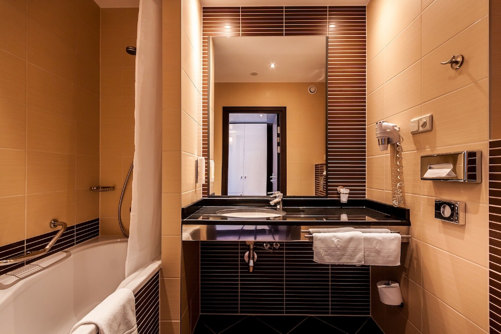 Qubus Hotel Krakow — Hotel rooms in Krakow, Lesser Poland