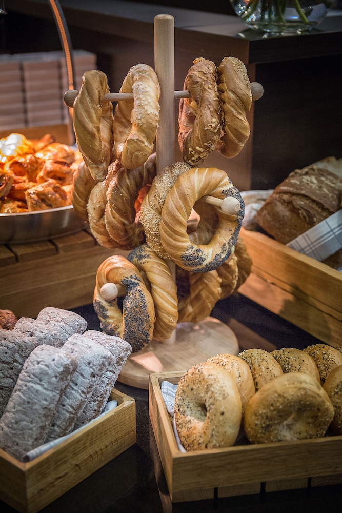 Qubus Hotel Krakow — Restaurant & bars in Krakow, Lesser Poland