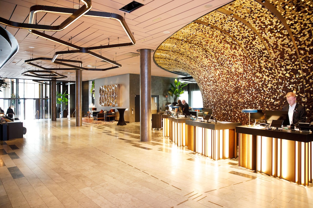 Clarion Hotel The Hub — Hotel building in Oslo, Oslo