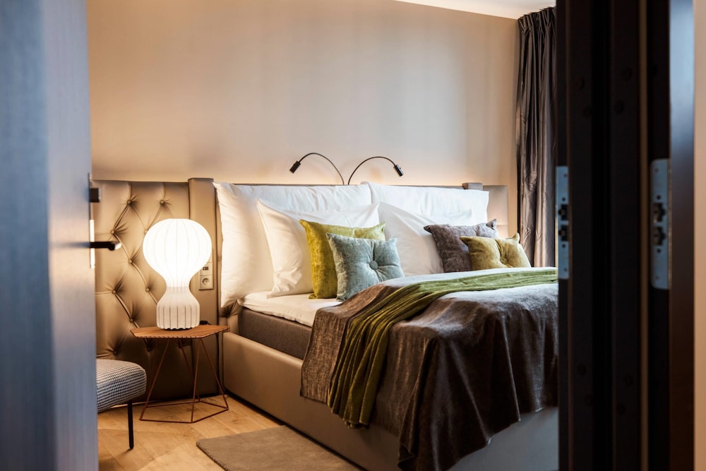 Clarion Hotel The Hub — Hotel rooms in Oslo, Oslo