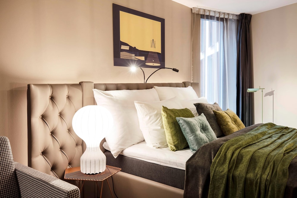 Clarion Hotel The Hub — Hotel rooms in Oslo, Oslo
