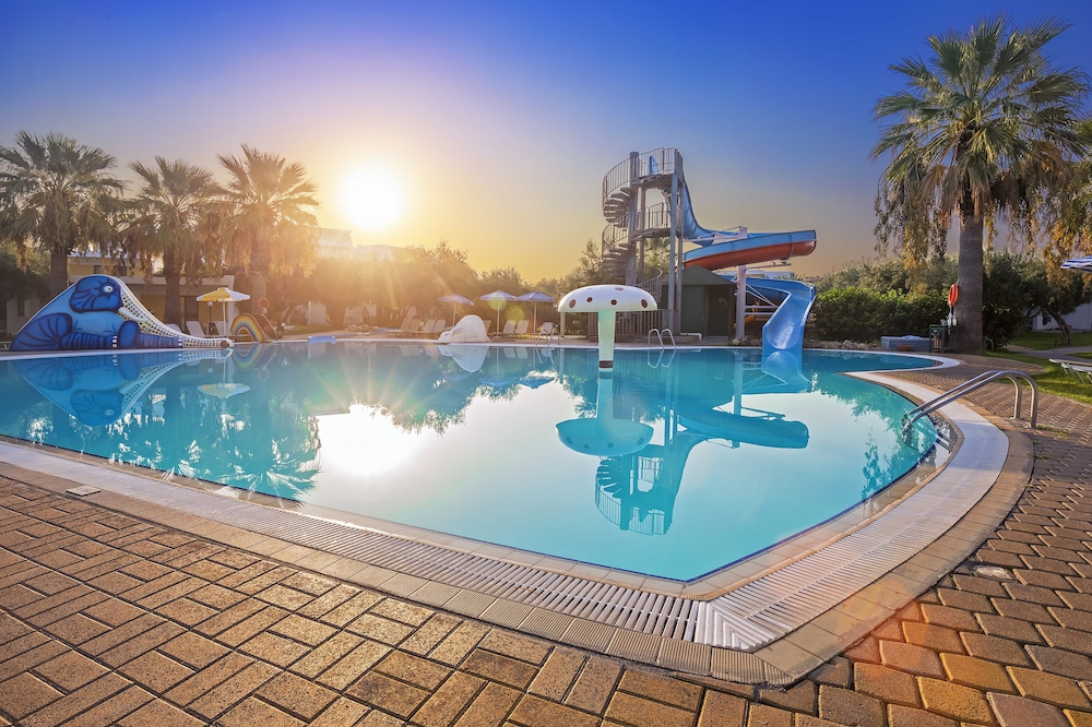 Alex Beach Hotel - Bungalows - zdjęcie 2