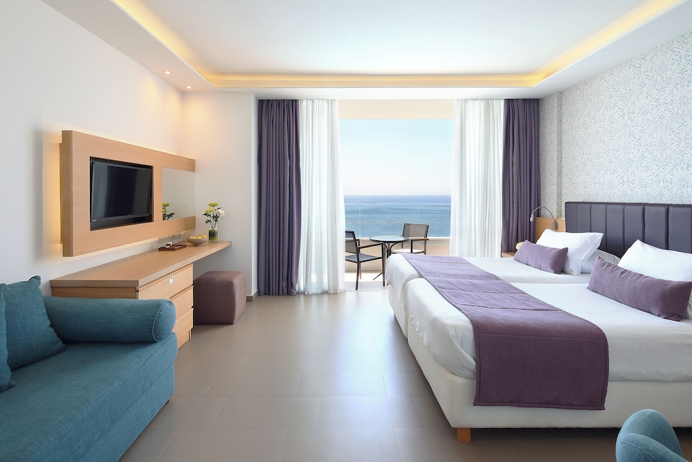 Royal Apollonia by Louis Hotels — Hotel rooms in Limassol, Limassol Region