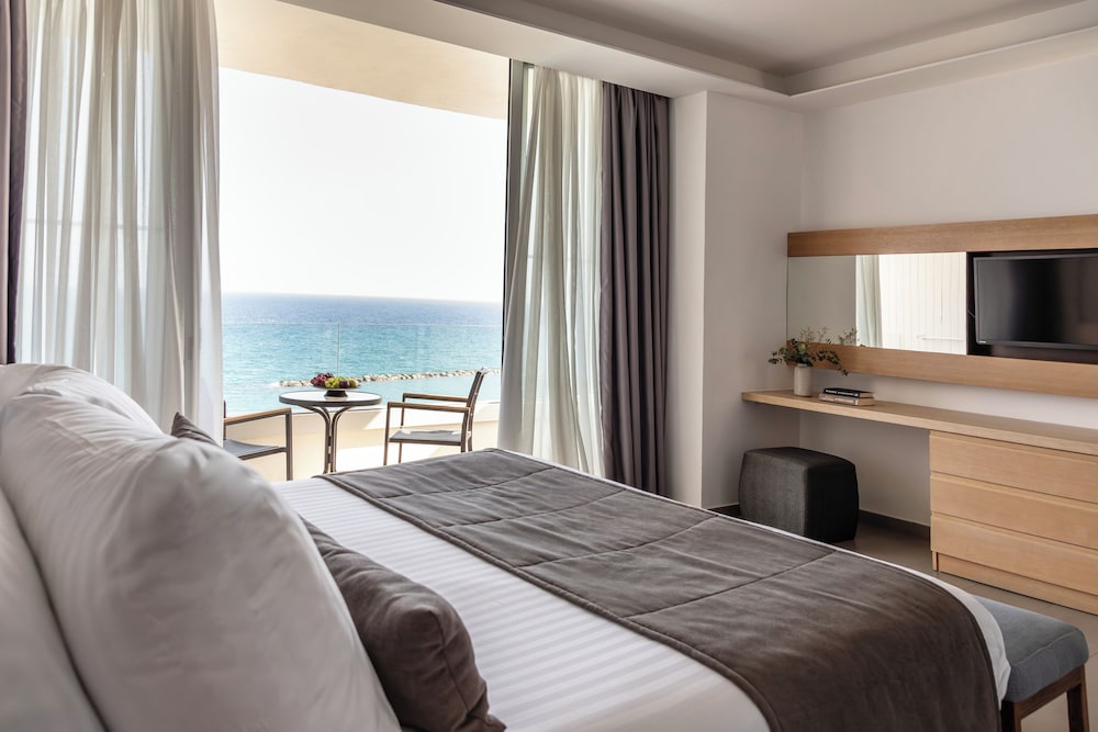 Royal Apollonia by Louis Hotels — Hotel rooms in Limassol, Limassol Region