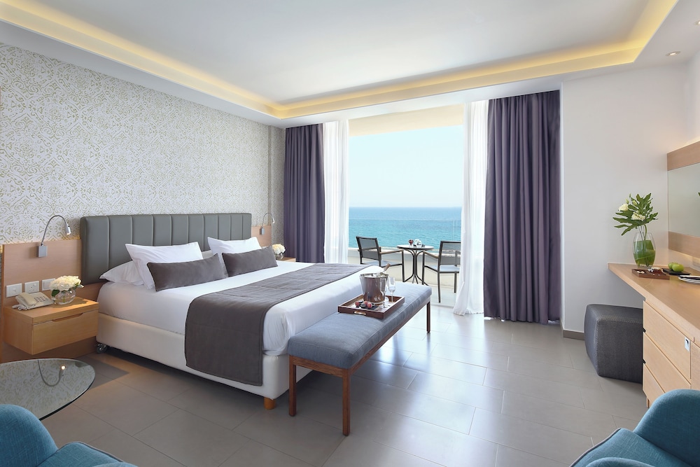 Royal Apollonia by Louis Hotels — Hotel rooms in Limassol, Limassol Region