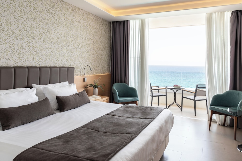 Royal Apollonia by Louis Hotels — Hotel rooms in Limassol, Limassol Region