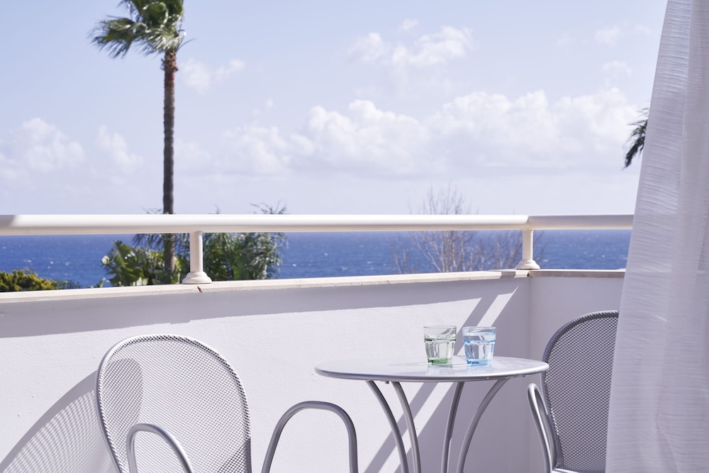 Atlantica Bay Hotel - Adults Only — Hotel building in Limassol, Limassol Region