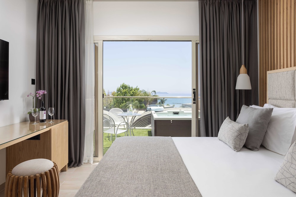 Atlantica Bay Hotel - Adults Only — Hotel rooms in Limassol, Limassol Region
