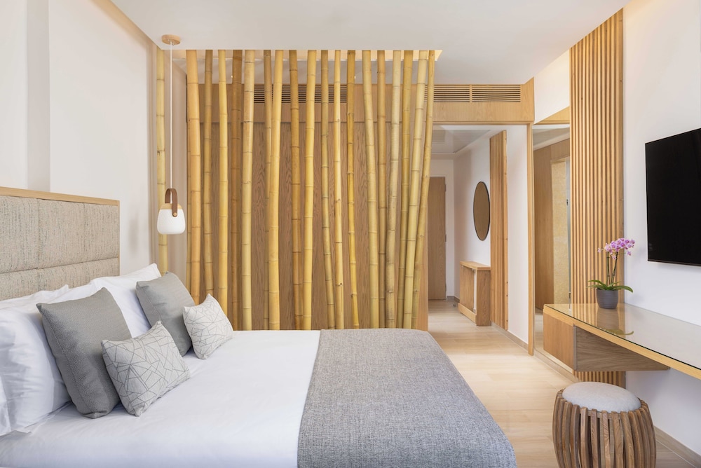 Atlantica Bay Hotel - Adults Only — Hotel rooms in Limassol, Limassol Region