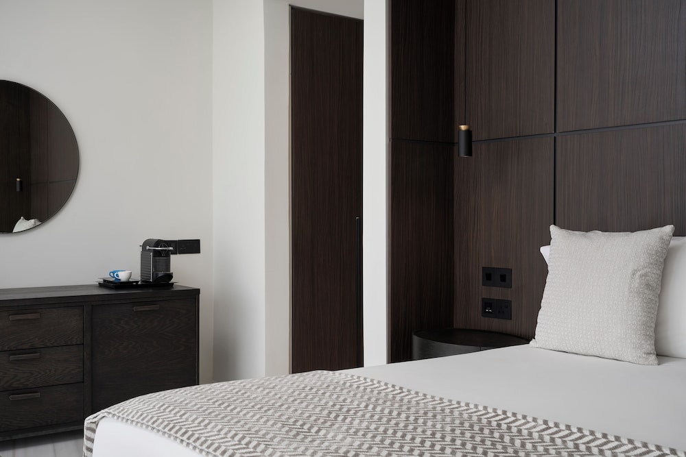 Atlantica Bay Hotel - Adults Only — Hotel rooms in Limassol, Limassol Region