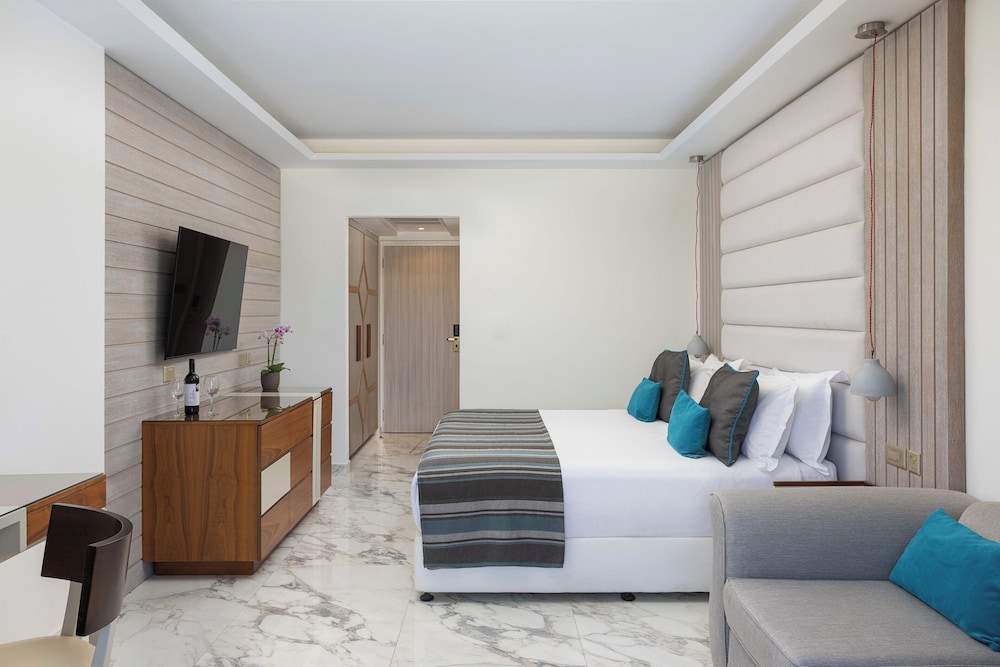 Atlantica Bay Hotel - Adults Only — Hotel rooms in Limassol, Limassol Region