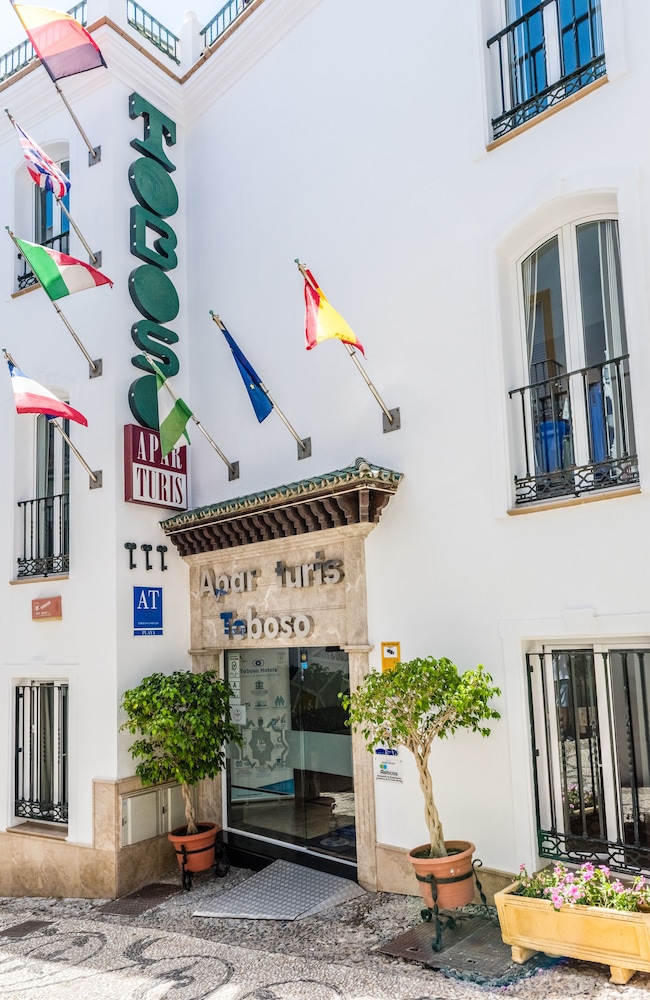 Toboso Apar-Turis — Hotel building in Nerja, Andalusia