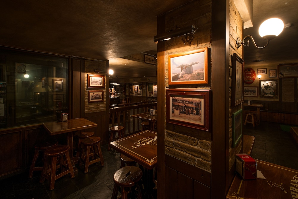 Toboso Apar-Turis — Restaurant & bars in Nerja, Andalusia
