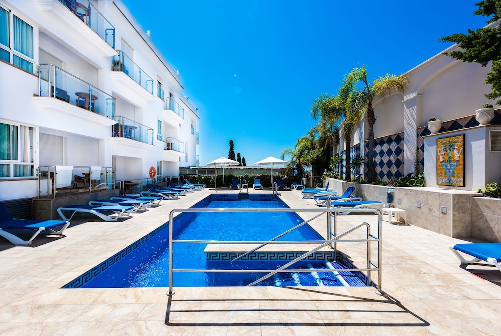 Toboso Apar-Turis — Swimming pool in Nerja, Andalusia