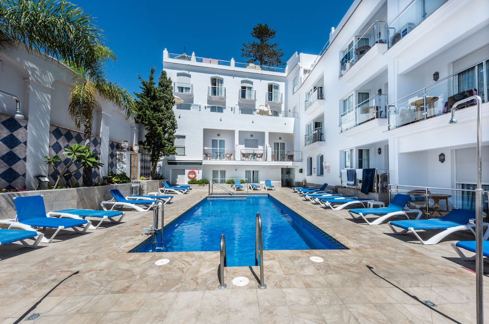 Toboso Apar-Turis — Swimming pool in Nerja, Andalusia
