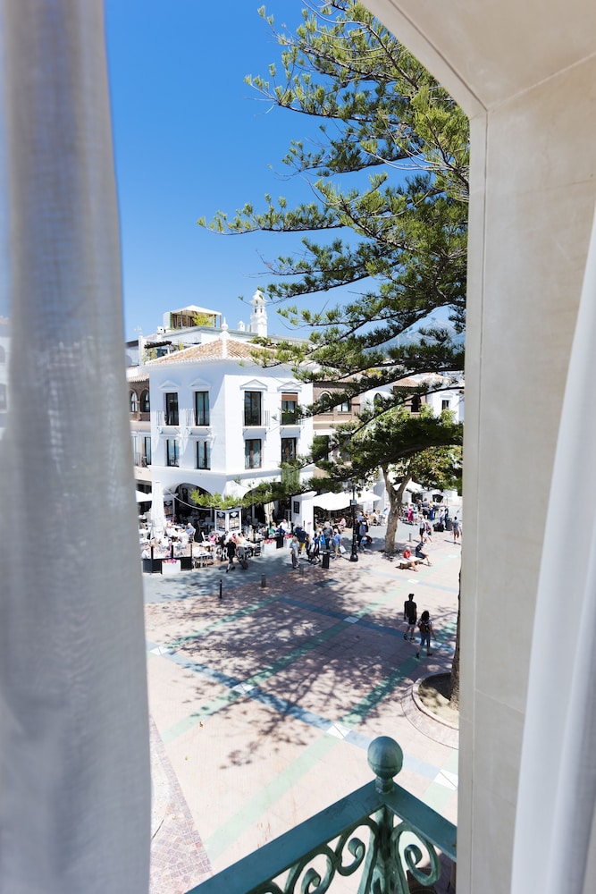 Toboso Apar-Turis — Attractions in the area in Nerja, Andalusia