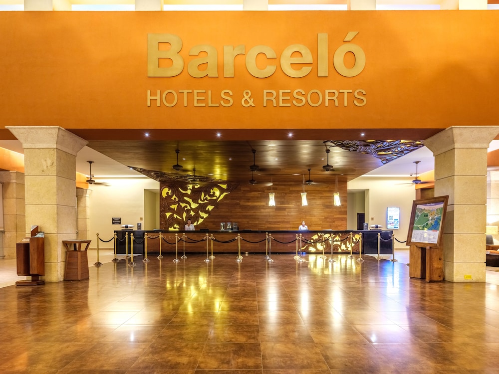 Barceló Bávaro Palace - All Inclusive — Hotel building in Bavaro, La Altagracia