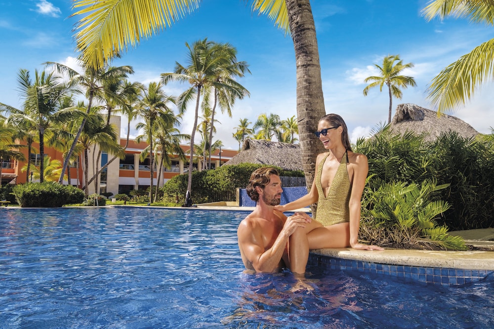 Barceló Bávaro Palace - All Inclusive — Swimming pool in Bavaro, La Altagracia