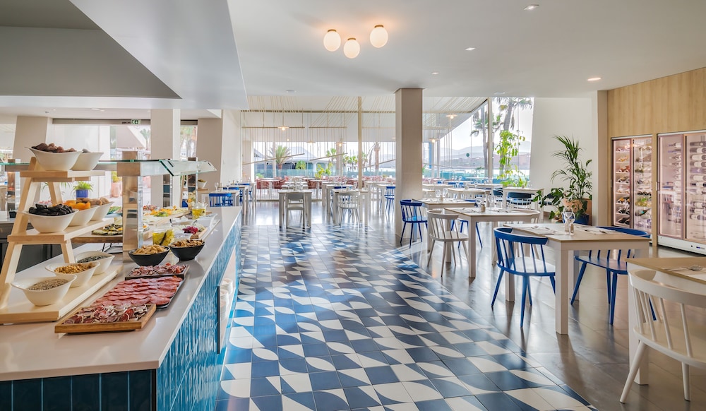 Barceló Fuerteventura Castillo — Restaurant in Costa de Antigua, Canary Islands
