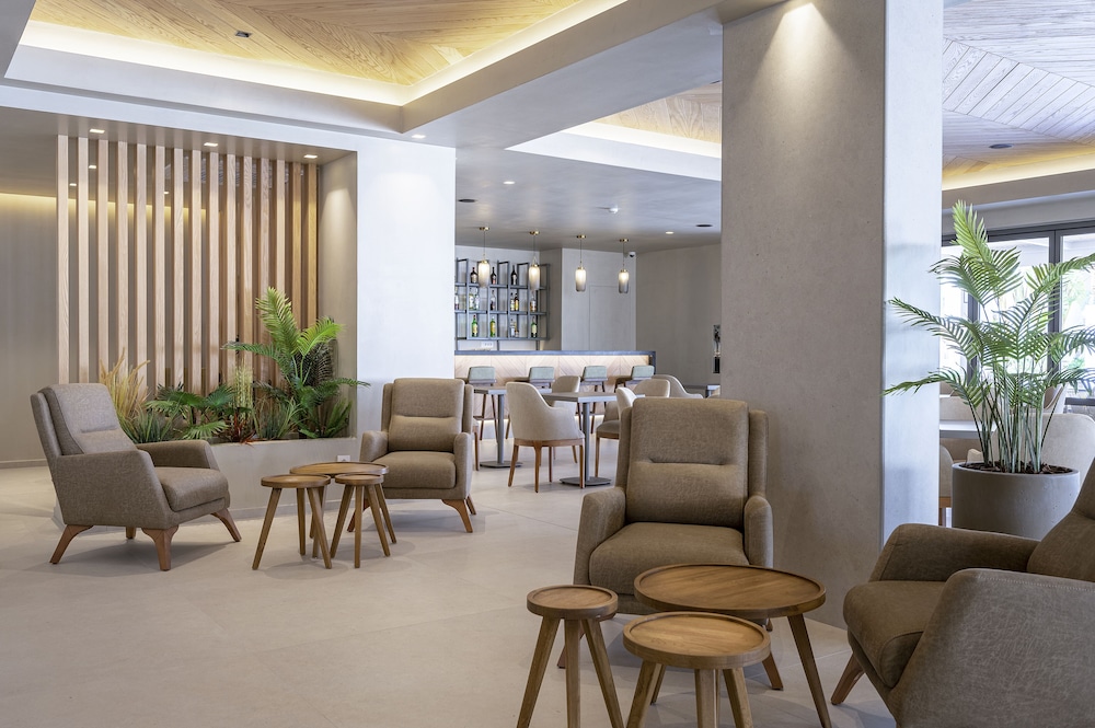 Apollon Kos — Restaurant & bars in Kos Town, South Aegean