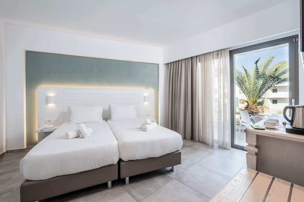 Apollon Kos — Hotel rooms in Kos Town, South Aegean