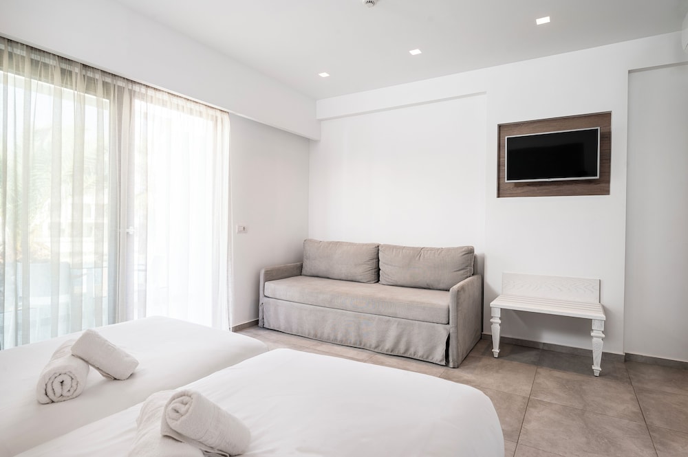 Apollon Kos — Hotel rooms in Kos Town, South Aegean