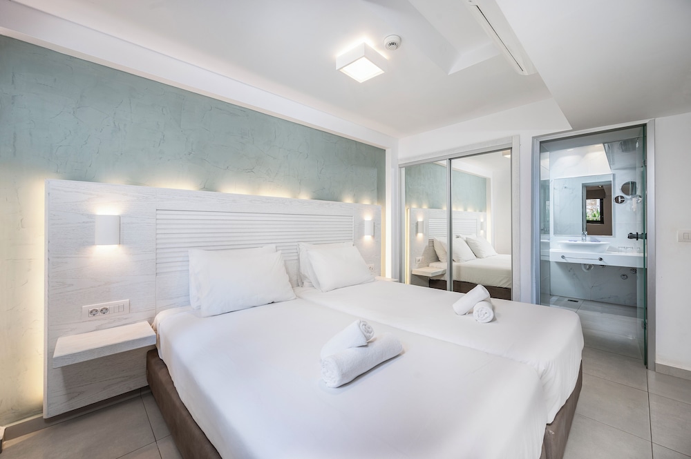 Apollon Kos — Hotel rooms in Kos Town, South Aegean