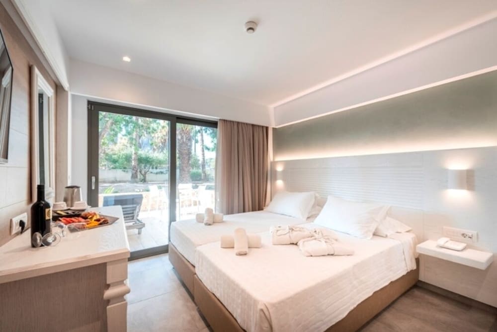 Apollon Kos — Hotel rooms in Kos Town, South Aegean