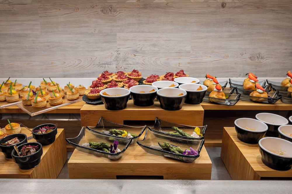 Apollon Kos — Restaurant & bars in Kos Town, South Aegean