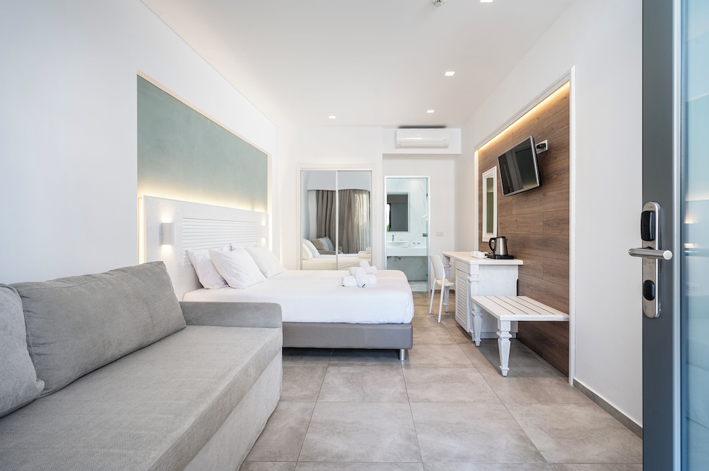 Apollon Kos — Hotel rooms in Kos Town, South Aegean
