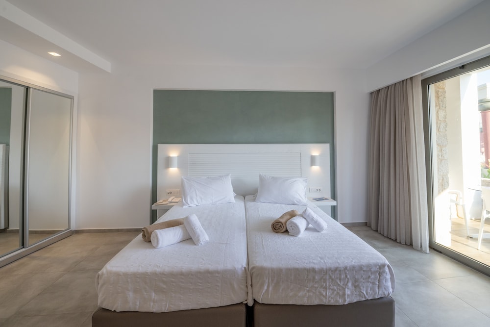 Apollon Kos — Hotel rooms in Kos Town, South Aegean