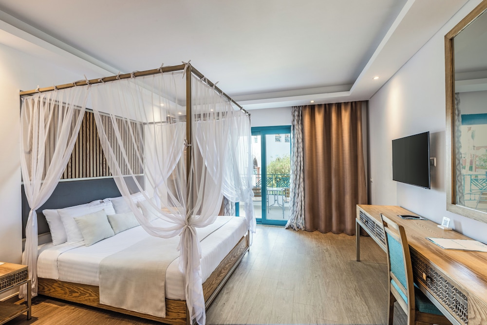 SUNRISE Garden Beach Resort - All inclusive — Hotel rooms in Hurghada, Red Sea