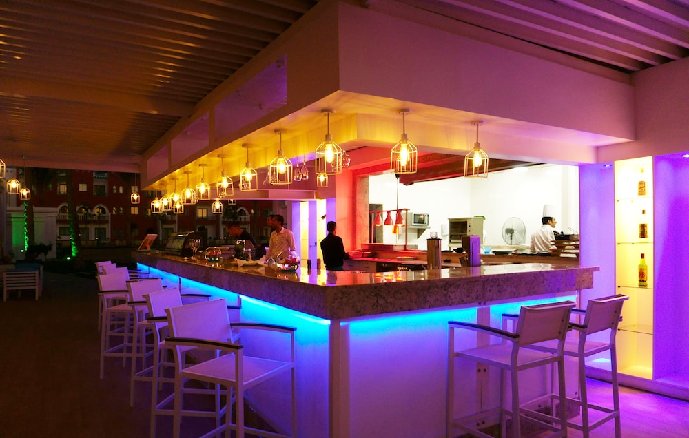 SUNRISE Garden Beach Resort - All inclusive — Restaurant & bars in Hurghada, Red Sea