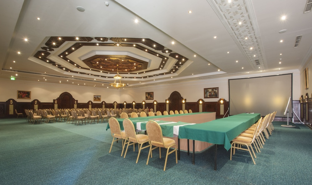 SUNRISE Garden Beach Resort - All inclusive — Hotel building in Hurghada, Red Sea