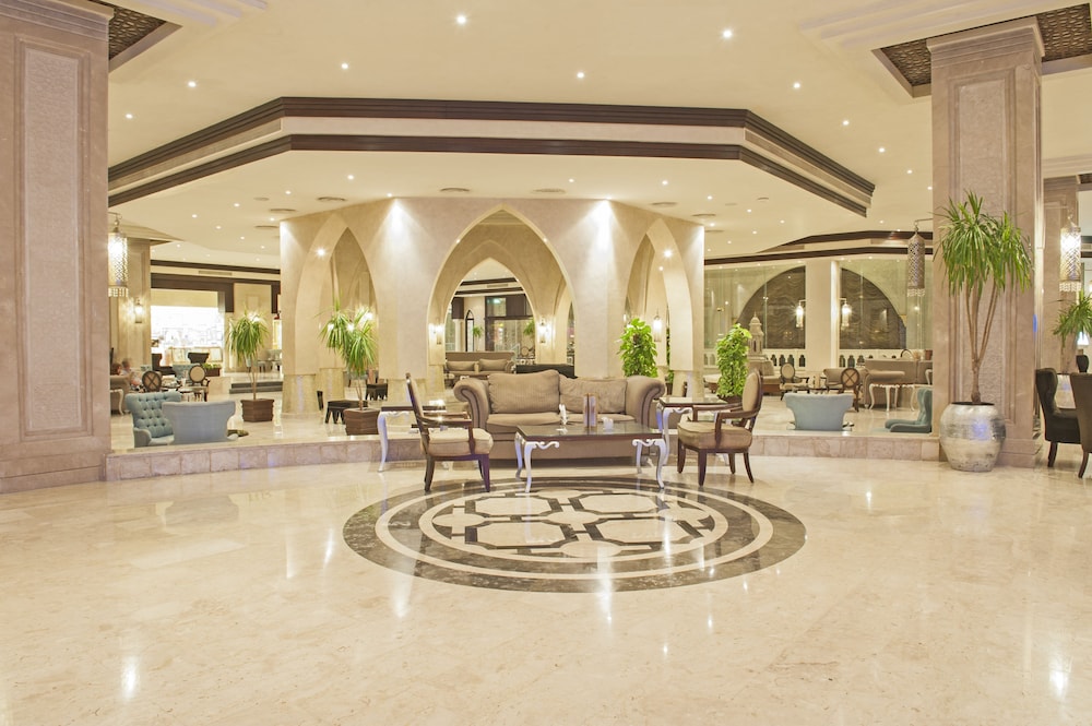 SUNRISE Garden Beach Resort - All inclusive — Hotel building in Hurghada, Red Sea