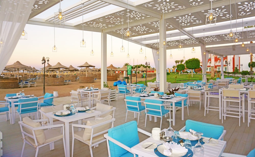 SUNRISE Garden Beach Resort - All inclusive — Restaurant & bars in Hurghada, Red Sea