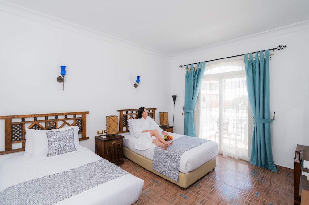 SUNRISE Garden Beach Resort - All inclusive — Hotel rooms in Hurghada, Red Sea