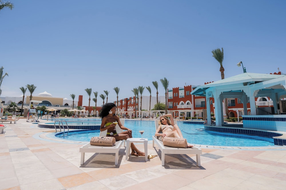SUNRISE Garden Beach Resort - All inclusive — Swimming pool in Hurghada, Red Sea