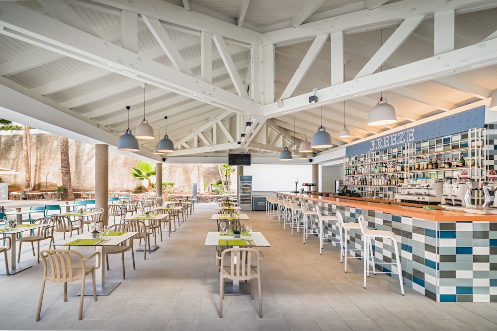 Barceló Margaritas — Restaurant & bars in Playa del Ingles, Canary Islands