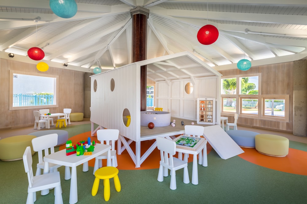 Barceló Margaritas — Attractions for children in Playa del Ingles, Canary Islands