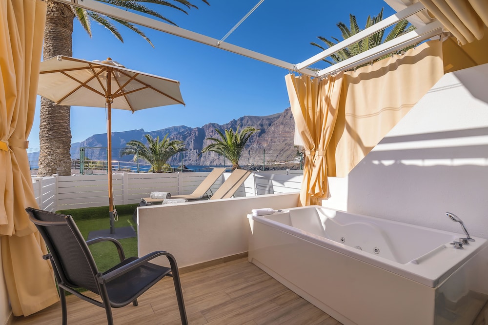 Barceló Santiago - Adults Only — Hotel rooms in Puerto de Santiago, Canary Islands