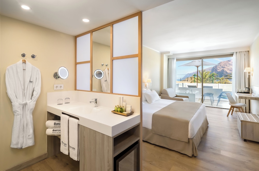 Barceló Santiago - Adults Only — Hotel rooms in Puerto de Santiago, Canary Islands