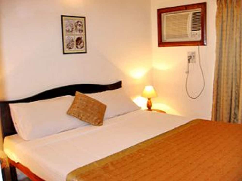 Aldeia Santa Rita — Hotel rooms in Candolim, Goa