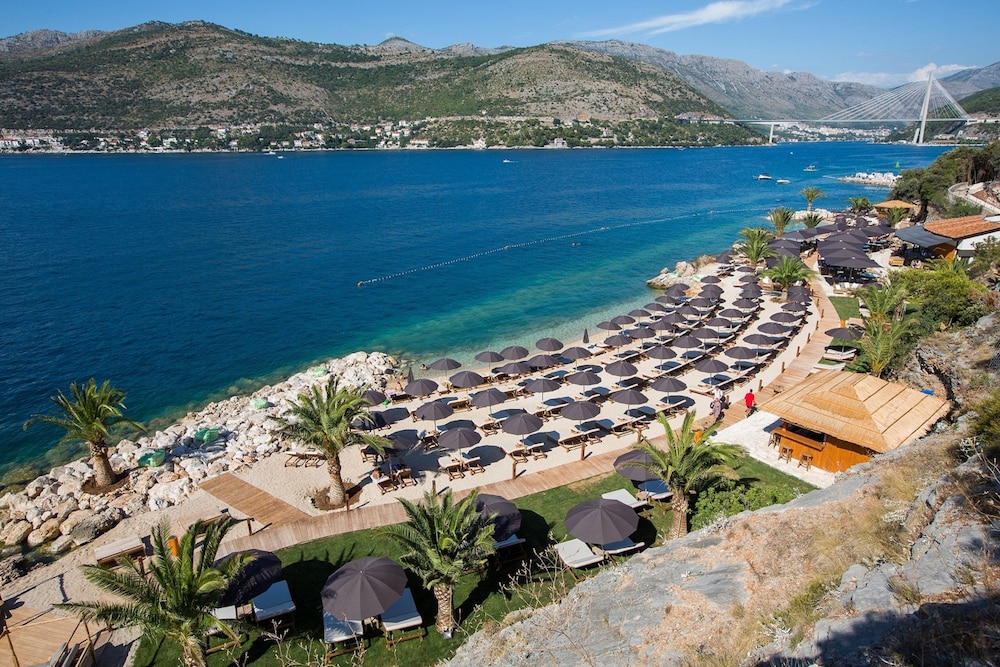 Valamar Argosy Hotel — Beach in Dubrovnik, Dubrovnik-Neretva