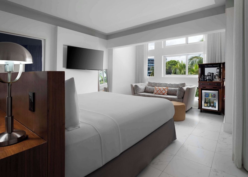 Nautilus Sonesta Miami Beach — Hotel rooms in Miami, Florida
