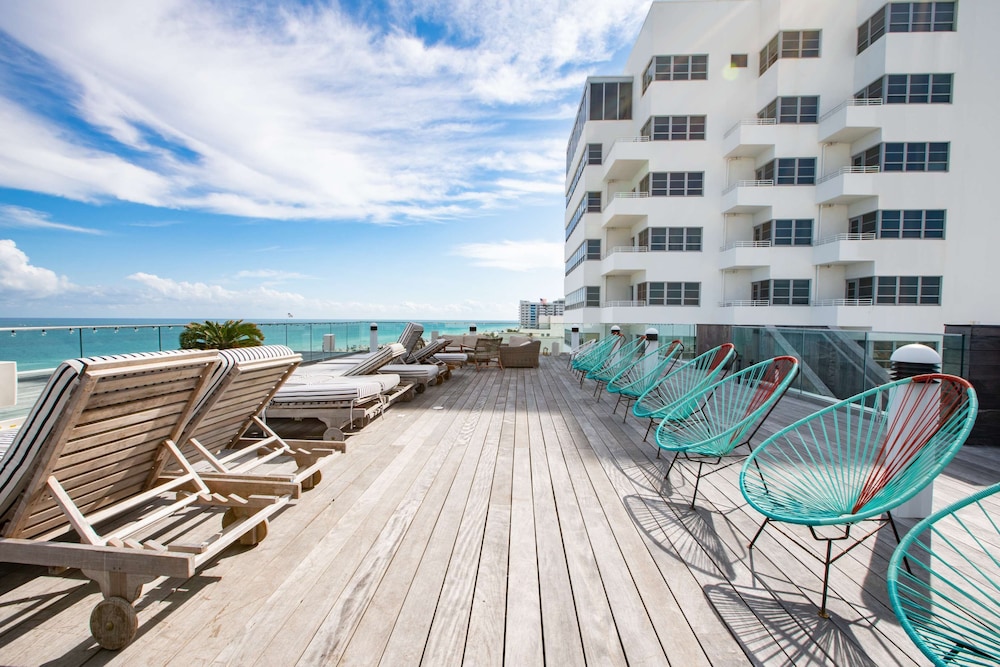 Nautilus Sonesta Miami Beach — Hotel building in Miami, Florida