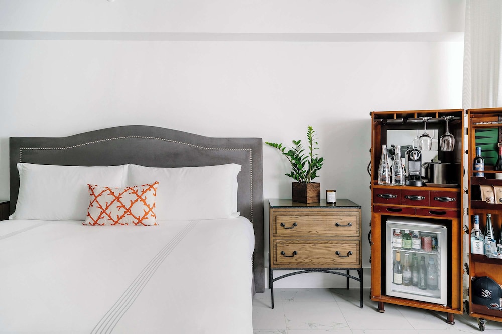 Nautilus Sonesta Miami Beach — Hotel rooms in Miami, Florida